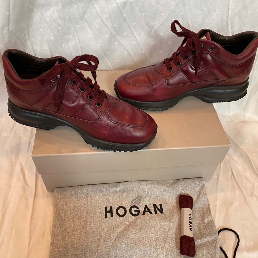 HOGAN Size 36 Berry/Groseille Leather Sneakers with Thick Sole.